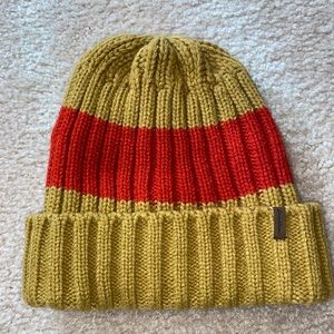 EDDIE BAUER KNIT HAT ORANGE AND RED STRIPES